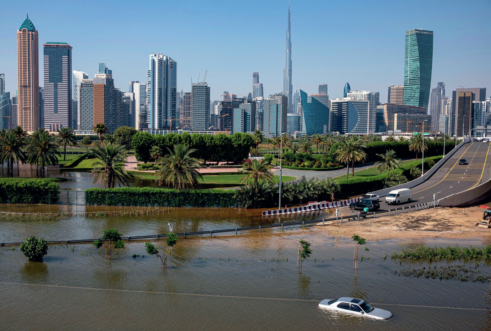 Photograph showing a flooded metropolitan area of Dubai